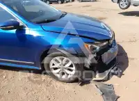 2016 Volkswagen Passat photo
