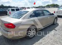 2016 Volkswagen Passat фото