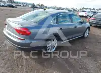 2016 Volkswagen Passat фото