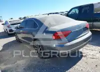 2016 Volkswagen Passat photo