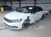 2016 Volkswagen Passat photo