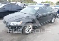 2016 Volkswagen Passat photo