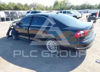 2016 Volkswagen Passat photo