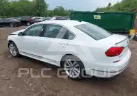2016 Volkswagen Passat фото