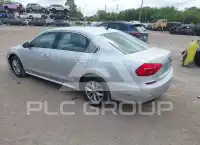 2016 Volkswagen Passat фото