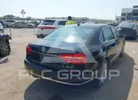 2016 Volkswagen Passat фото