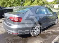 2016 Volkswagen Jetta фото