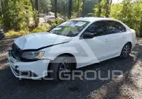 2016 Volkswagen Jetta фото