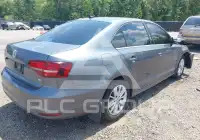 2016 Volkswagen Jetta фото