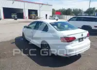 2016 Volkswagen Jetta фото