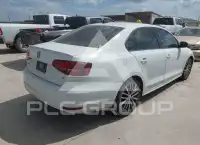 2016 Volkswagen Jetta photo