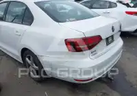 2016 Volkswagen Jetta photo