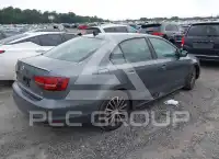 2016 Volkswagen Jetta photo