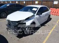 2016 Volkswagen Jetta фото