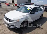 2016 Volkswagen Jetta фото
