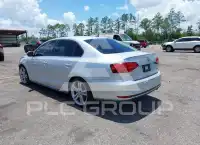 2016 Volkswagen Jetta фото