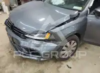 2016 Volkswagen Jetta photo
