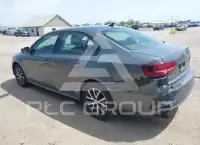 2016 Volkswagen Jetta фото
