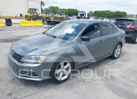 2016 Volkswagen Jetta фото