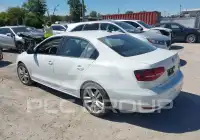 2016 Volkswagen Jetta photo