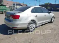 2016 Volkswagen Jetta фото