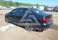2016 Volkswagen Jetta фото