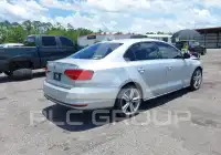 2016 Volkswagen Jetta фото