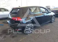 2016 Volkswagen GOLF фото
