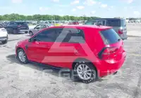 2016 Volkswagen GOLF photo