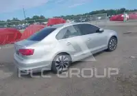 2016 Volkswagen Jetta фото