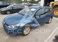 2016 Volkswagen GOLF photo