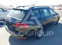 2016 Volkswagen GOLF photo