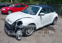 2016 Volkswagen BEETLE photo