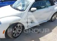 2016 Volkswagen BEETLE фото