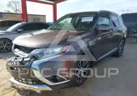 2017 Mitsubishi OUTLANDER photo