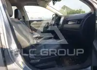2017 Mitsubishi OUTLANDER photo
