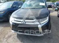 2017 Mitsubishi OUTLANDER photo