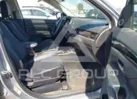 2017 Mitsubishi OUTLANDER фото