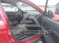 2017 Mitsubishi OUTLANDER фото