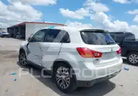 2017 Mitsubishi OUTLANDER фото