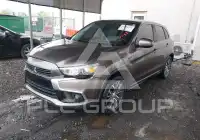2017 Mitsubishi OUTLANDER фото