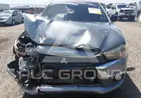 2017 Mitsubishi OUTLANDER photo