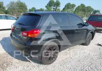 2017 Mitsubishi OUTLANDER фото