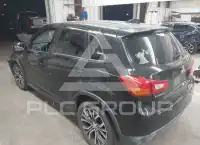 2017 Mitsubishi OUTLANDER фото
