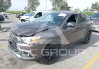 2017 Mitsubishi OUTLANDER photo