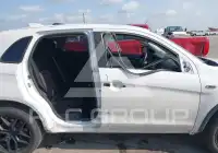 2017 Mitsubishi OUTLANDER фото