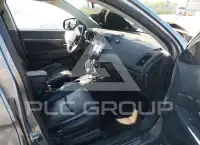 2017 Mitsubishi OUTLANDER фото
