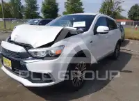 2017 Mitsubishi OUTLANDER photo