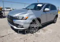 2017 Mitsubishi OUTLANDER photo