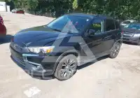2017 Mitsubishi OUTLANDER photo